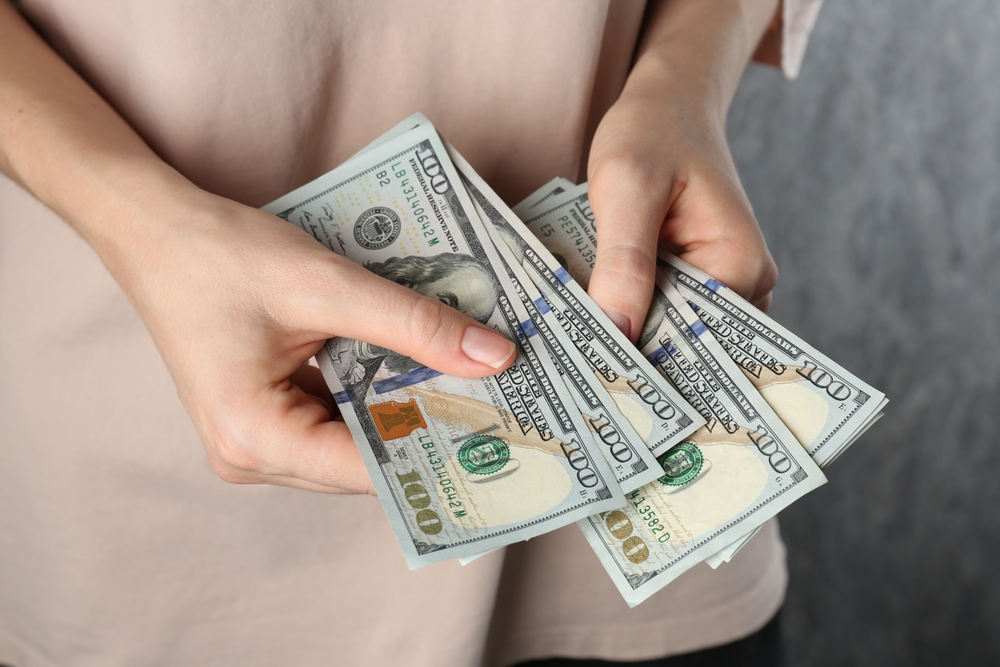 What Happens If Alimony Payments Don’t Match the Court Order?